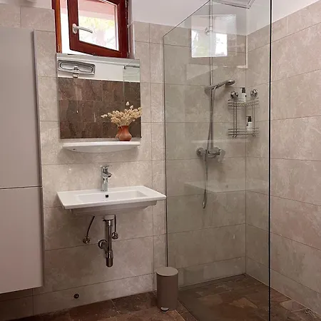 Salbunara Zen Seafront Otok Mrduja