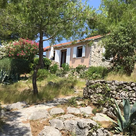Salbunara Zen Seafront Casa de Férias Otok Mrduja